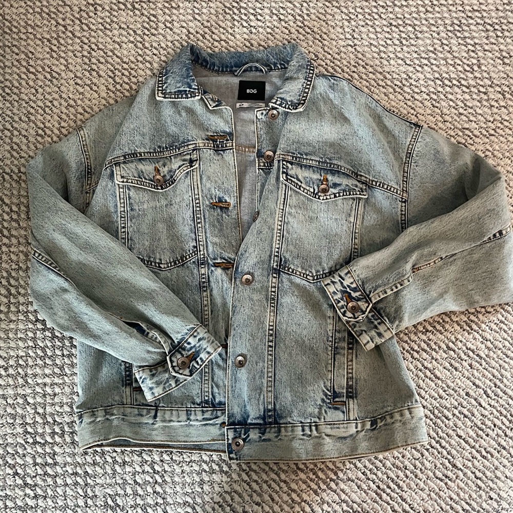 Urban Outfitters BDG Oversized Denim Jacket Light Blue Wash